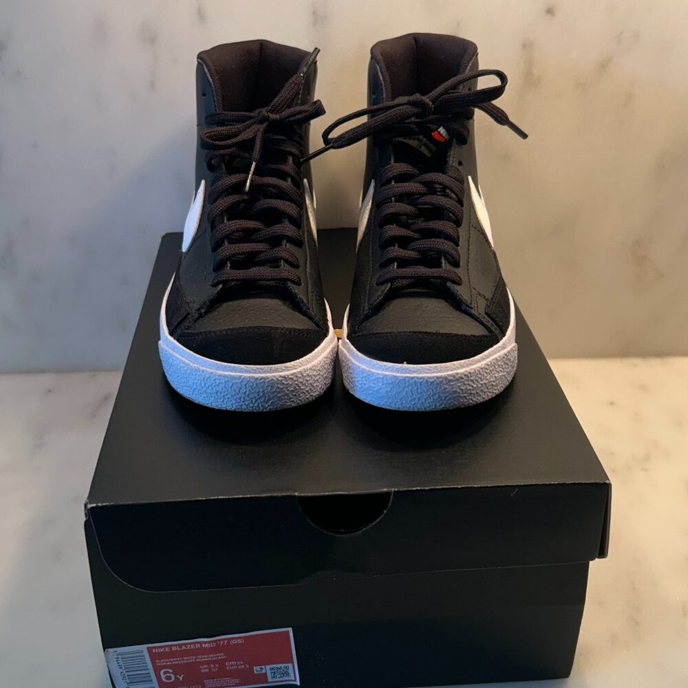 NIB Nike Blazer Mid '77 Black High Tops Big Kids' Shoes 6Y